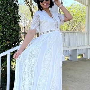 Woman’s V neck floral lace boho dress (white)